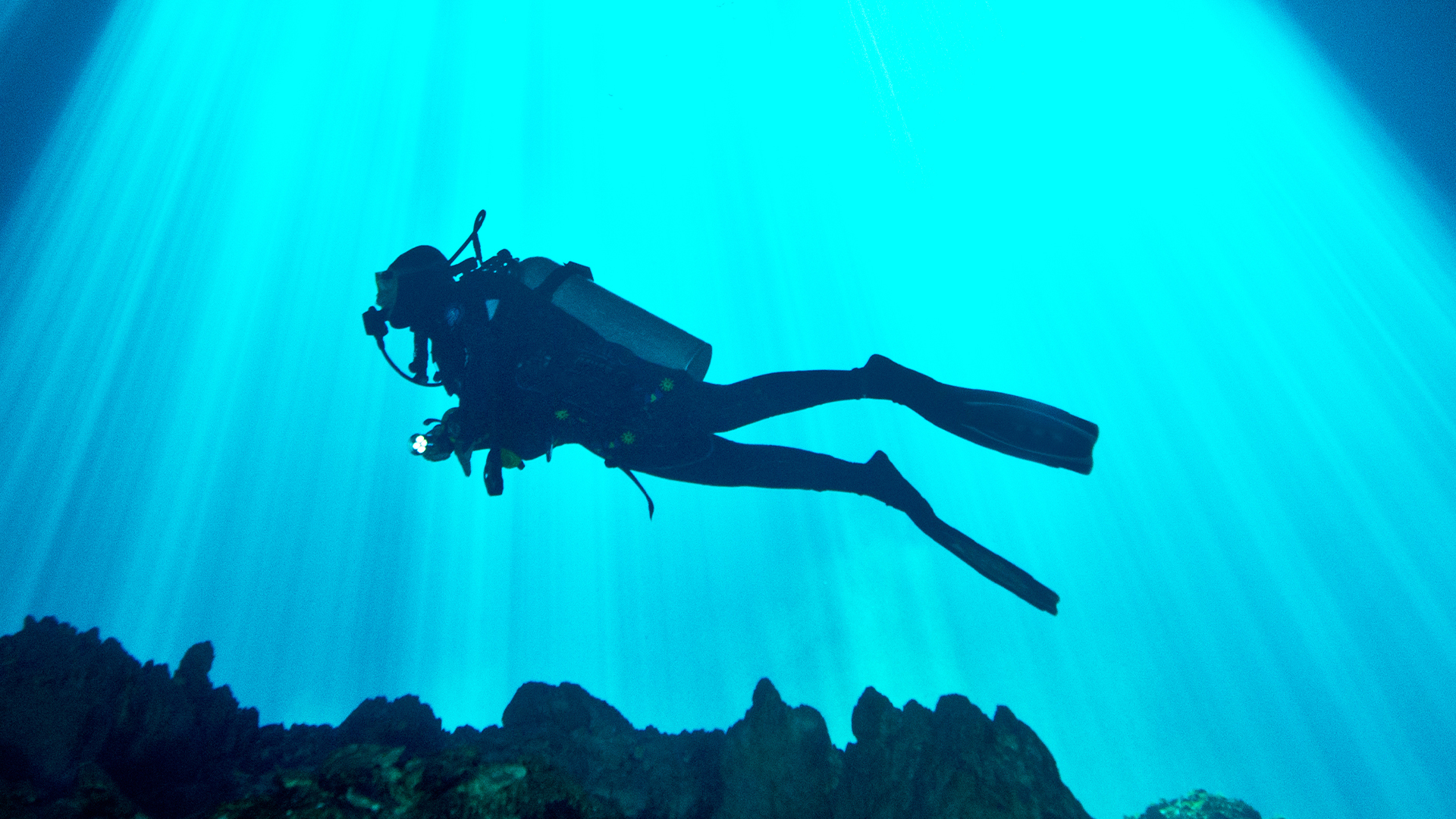 Video thumbnail for The Strangest Things People Have Ever Found Underwater