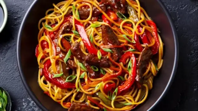 'Video thumbnail for Why Homemade Chinese Food Really Tastes Different From Takeout'