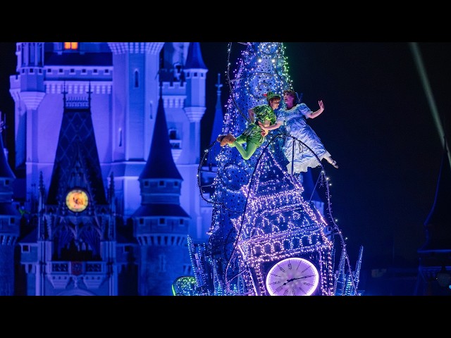 Video thumbnail for Peter Pan & Wendy Take Flight! 🌟 Disney Starlight: Dream the Night Away | Magic Kingdom 4K