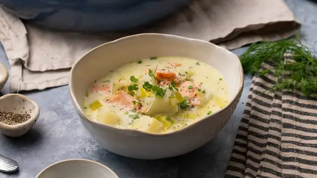 'Video thumbnail for Smoked Salmon And Leek Soup Recipe'