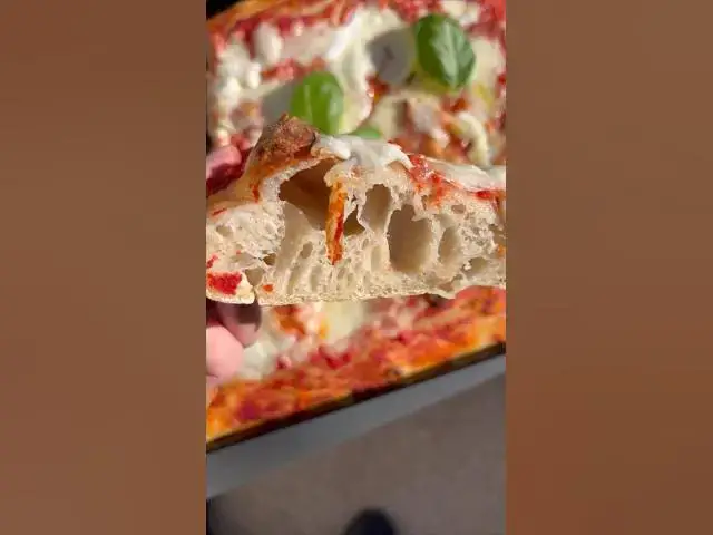 Video thumbnail for Pizza in teglia 🍕 #cuisineitalienne #recetteitalienne #pizza #pizzahomemade