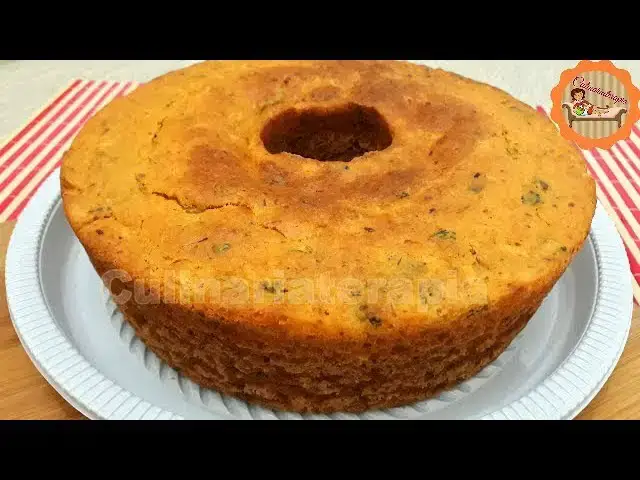 Video thumbnail for Bolo Salgado Torta de Sardinha, para lanches é sucesso total