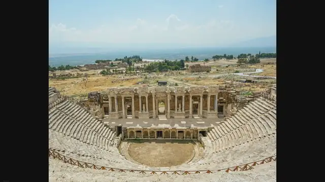 Video thumbnail for Explorando la antigua ciudad de Éfeso: Un viaje en el tiempo