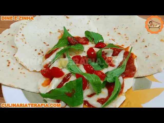 Video thumbnail for Pão e Pizza Rápida em Minutos Piadina