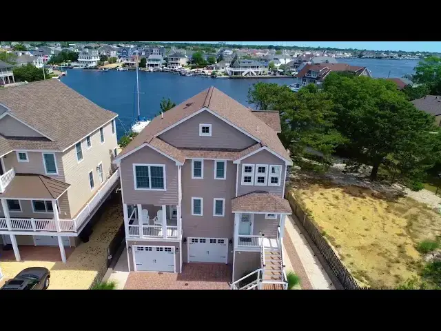Video thumbnail for 810 South Drive, Brick-
