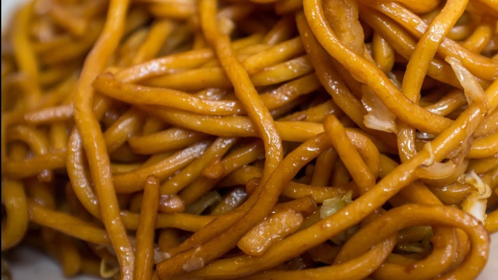 Video thumbnail for You Should Never Order Lo Mein At A Chinese Restaurant. Here's Why
