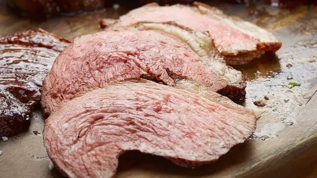 Video thumbnail for Big Mistakes Everyone Makes Eating At A Brazilian Steakhouse