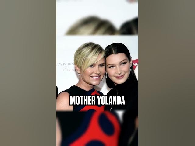 Video thumbnail for Collapsing On The Runway