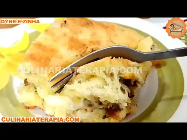 Video thumbnail for Aprenda Como Fazer Torta Pão de Queijo de Liquidificador Com Mussarela e Carne de Especialista