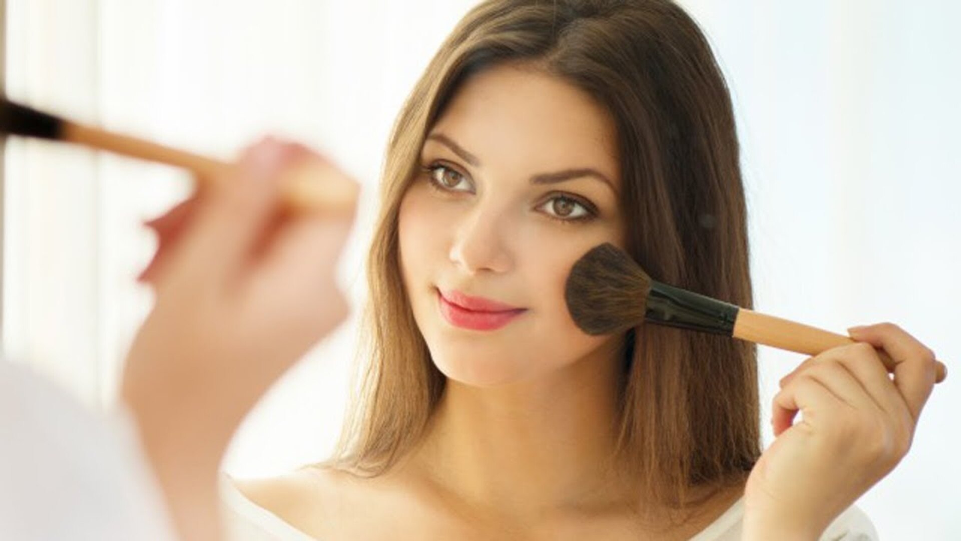 Video thumbnail for 7 Makeup Mistakes That Seriously Age You