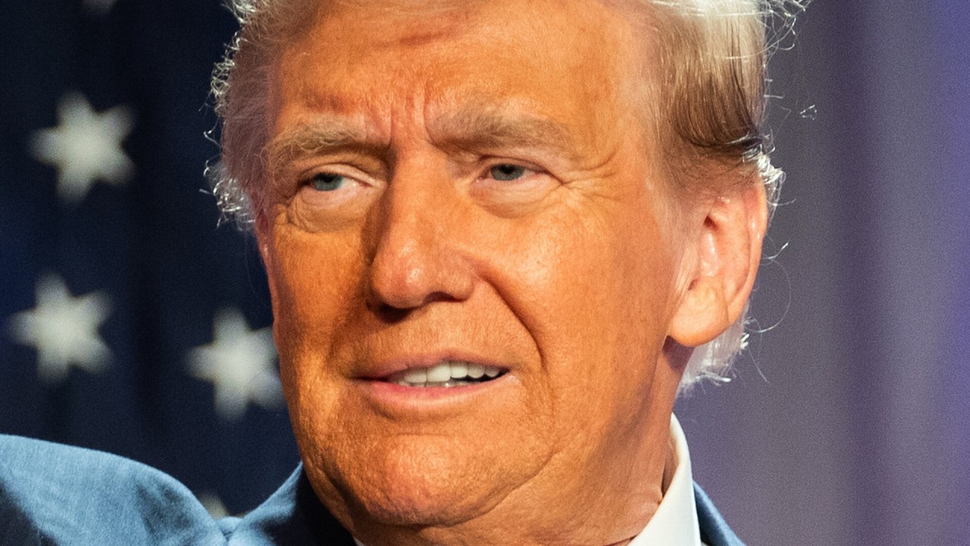 Video thumbnail for Trump's Volatile Hair Transformation Is A Must See