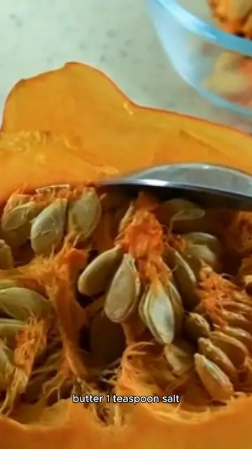 Video thumbnail for roasted pumpkin seeds recipe