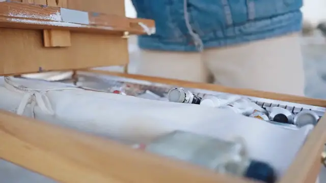 Video thumbnail for Upcrate Monthly Mystery Art Supplies Box Unboxing & Honest Review!