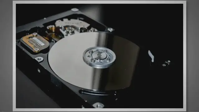 Video thumbnail for Synology NAS: Sicher und zuverlässig Daten aufbewahren |