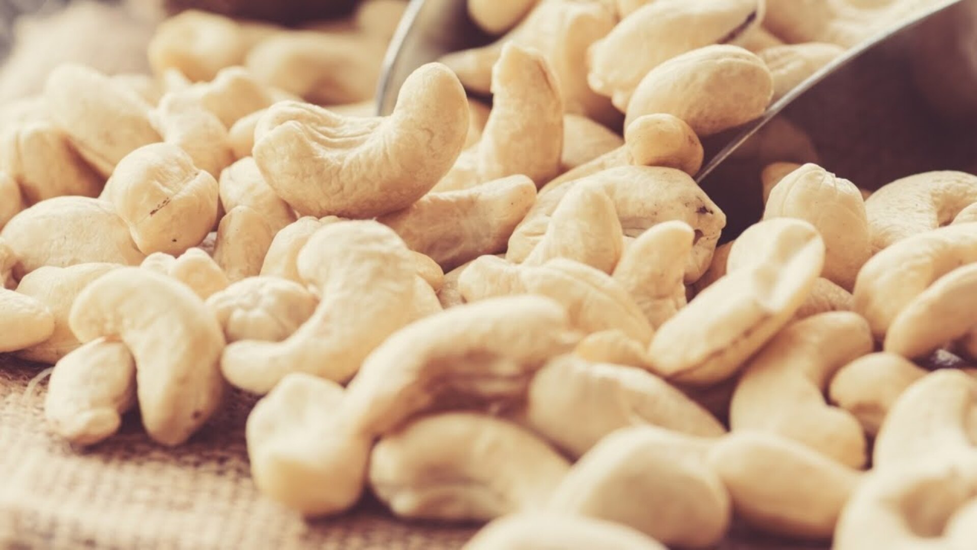 Video thumbnail for Why You Should Think Twice About Eating Cashews