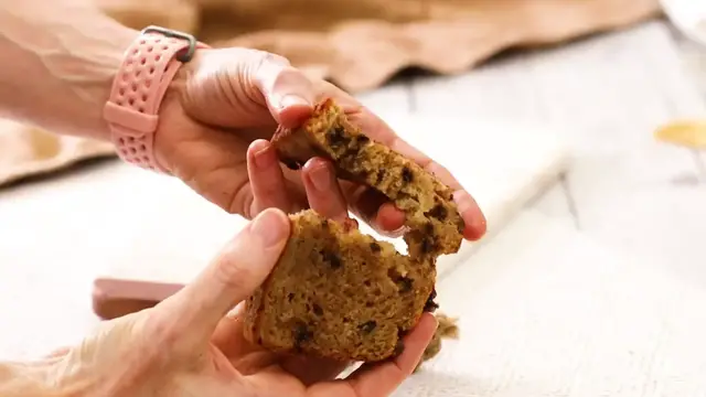 Video thumbnail for Gluten free Chocolate Chip Banana Bread   Cassava Flour   Grain free(720P HD)