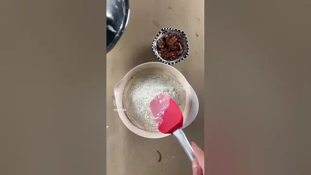 'Video thumbnail for Pan de plátano Horno MX #shorts'