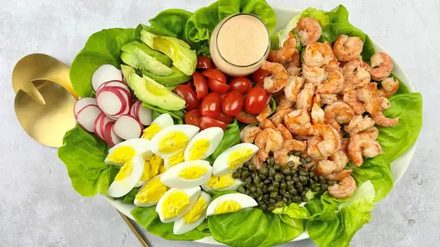 Video thumbnail for Classic San Fran Shrimp Louie Salad Recipe