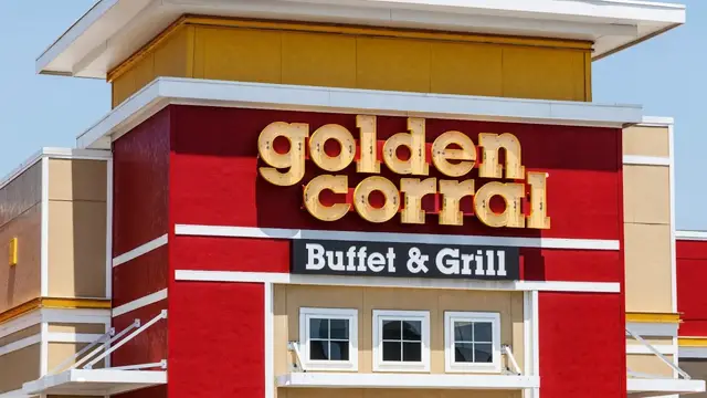 Video thumbnail for People Were Kicked Out Of Golden Corral For Doing This