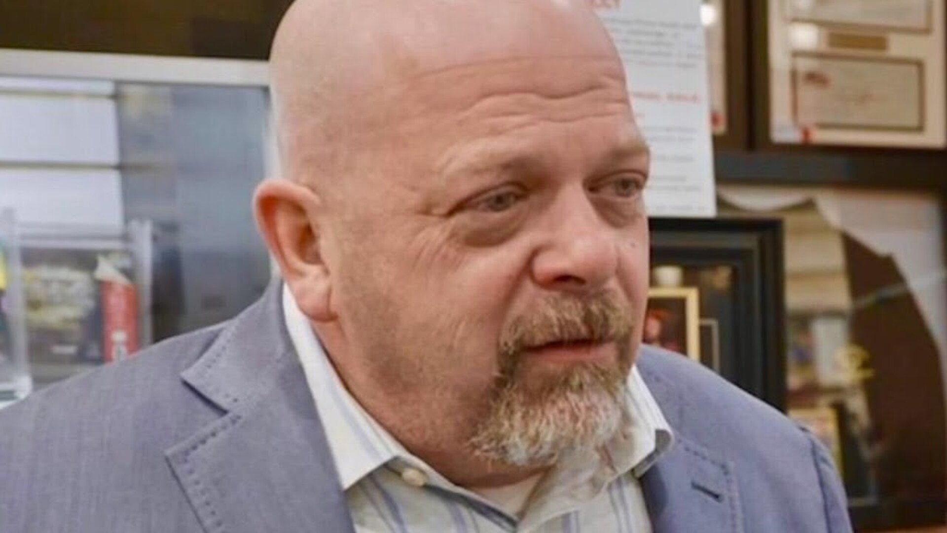 Video thumbnail for Seriously Bizarre Things That Happened On Pawn Stars