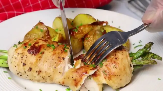 Video thumbnail for Best Chicken Roll Recipe