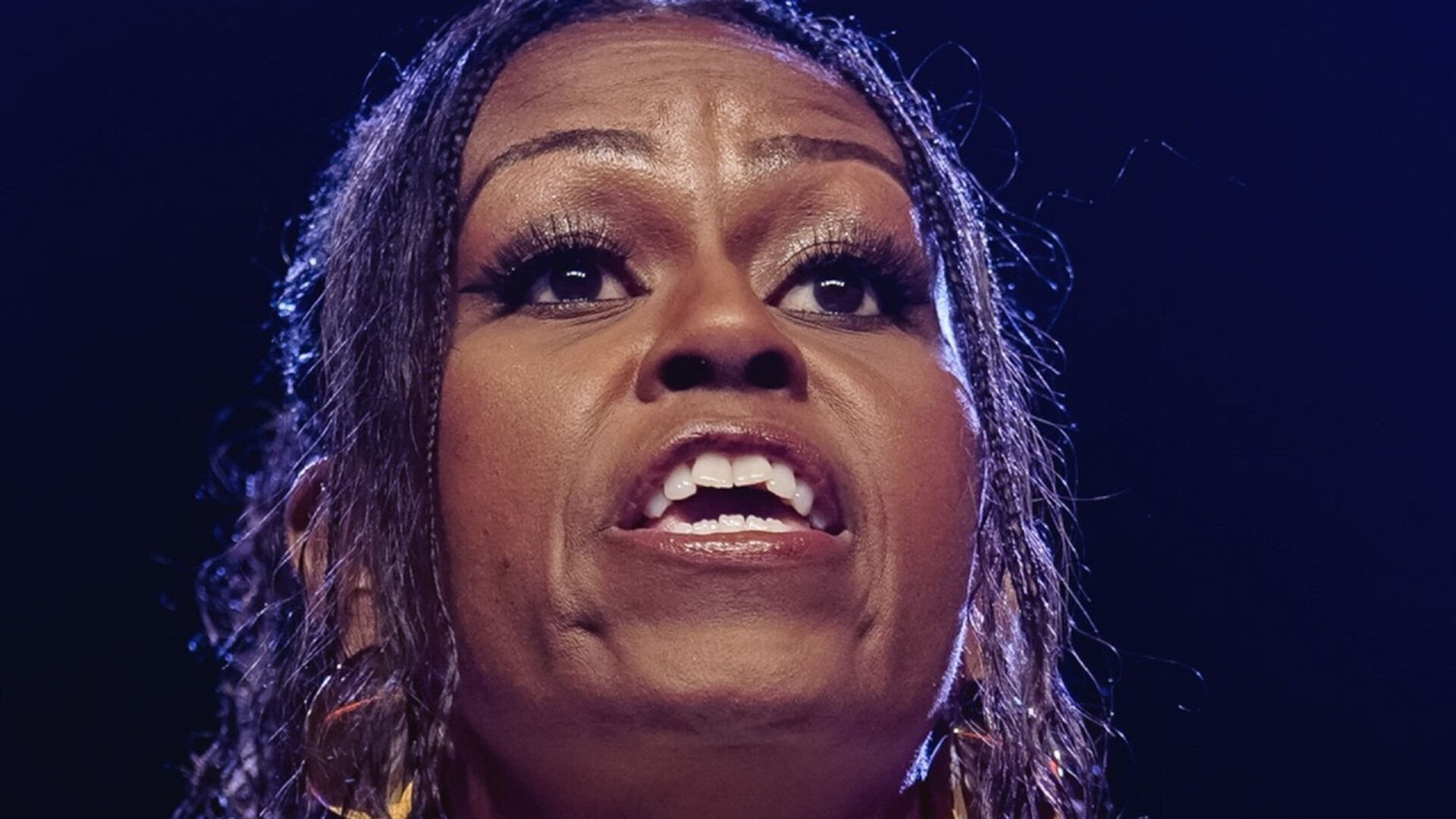 Video thumbnail for Michelle Obama's Post Settled Divorce Rumors Once & For All