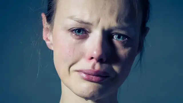 Video thumbnail for What Really Happens To Your Body When You Cry