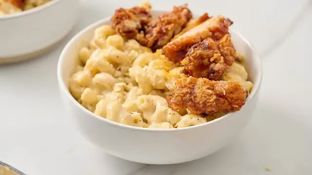 Video thumbnail for Nashville Hot Chicken Mac And Cheese Recipe