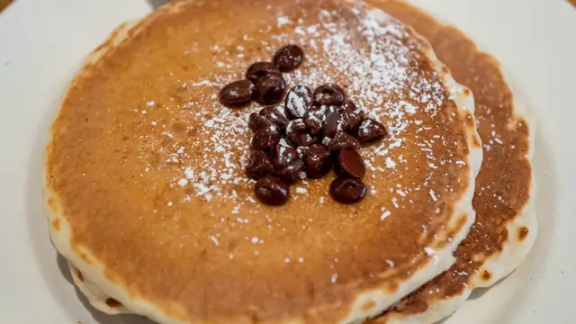 Video thumbnail for The Real Reason Pancakes Taste Better At Restaurants
