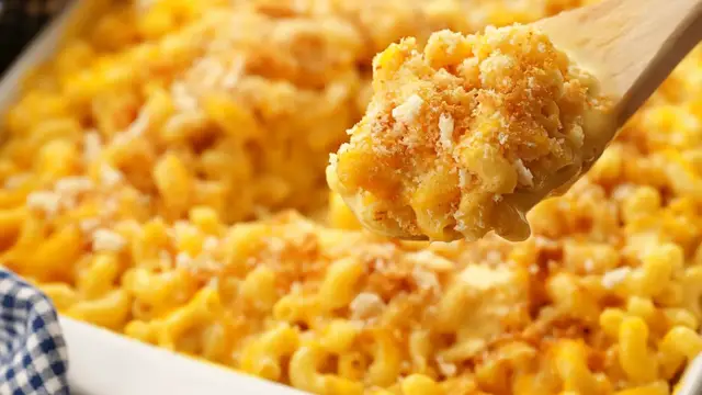 Video thumbnail for This Canned Soup Makes Mac & Cheese Incredibly Creamy (& Other Canned Soup Hacks)