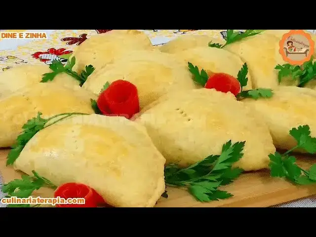 Video thumbnail for O SEGREDO DA MASSA DO PASTEL DE FORNO, O Melhor Salgado Para Vendas - Dyne e Zinha