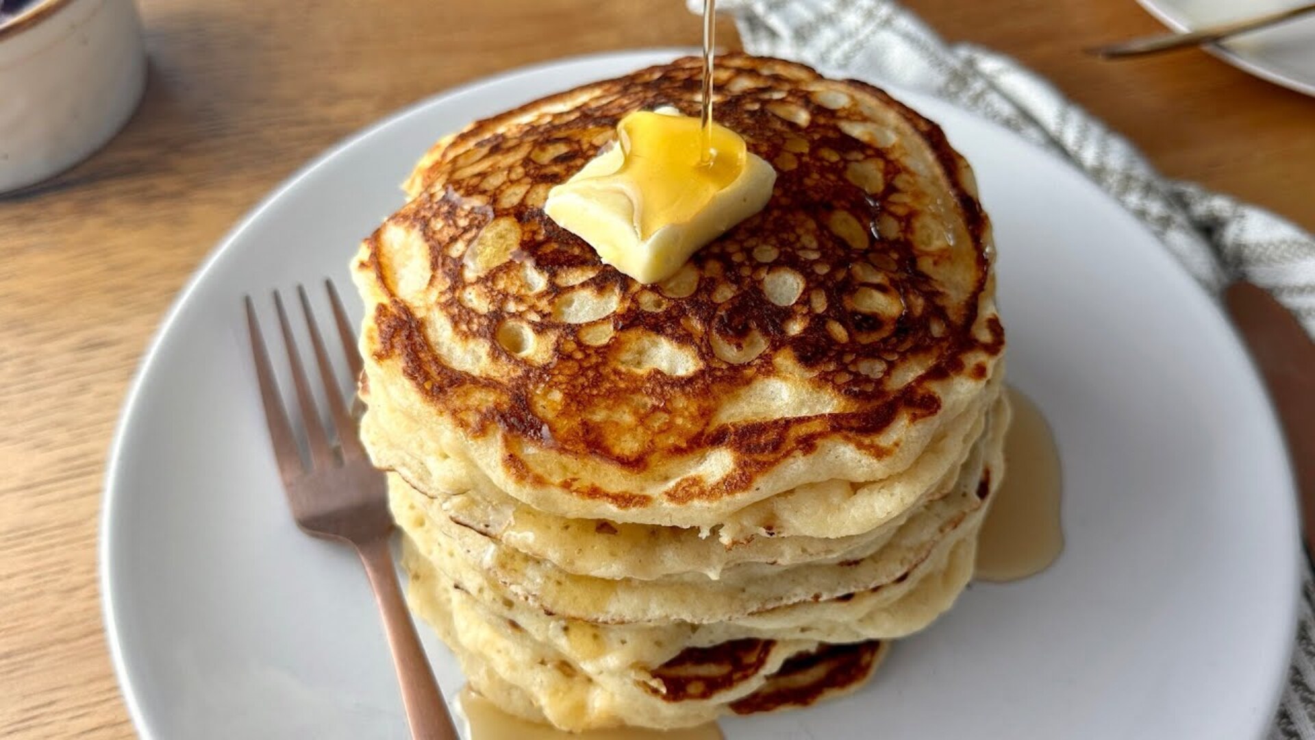 Video thumbnail for Basic Buttermilk Pancakes Recipe