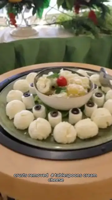 Video thumbnail for cracker barrel meatloaf recipe