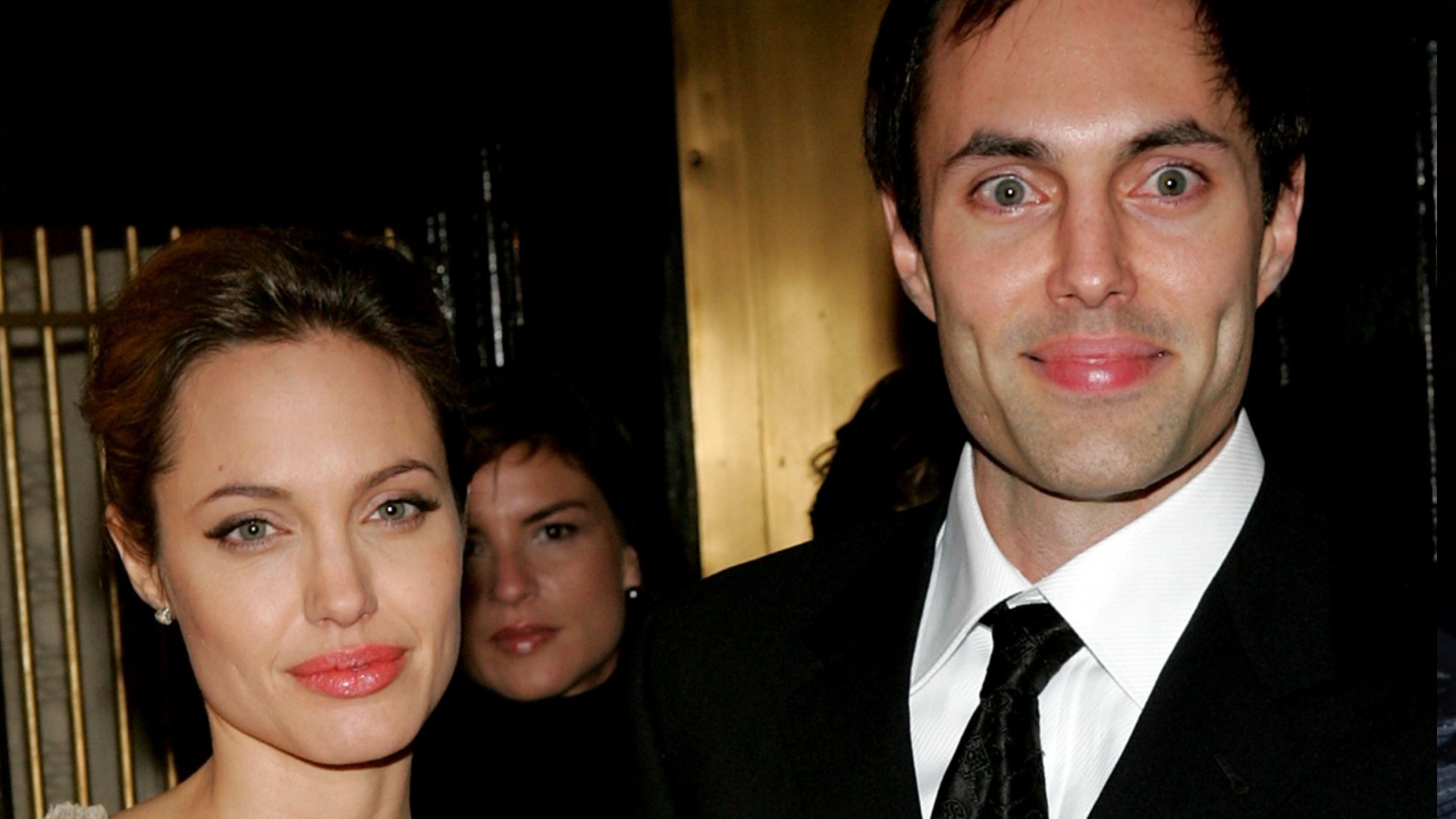 Video thumbnail for Inside Angelina Jolie's Relationship With Her Brother
