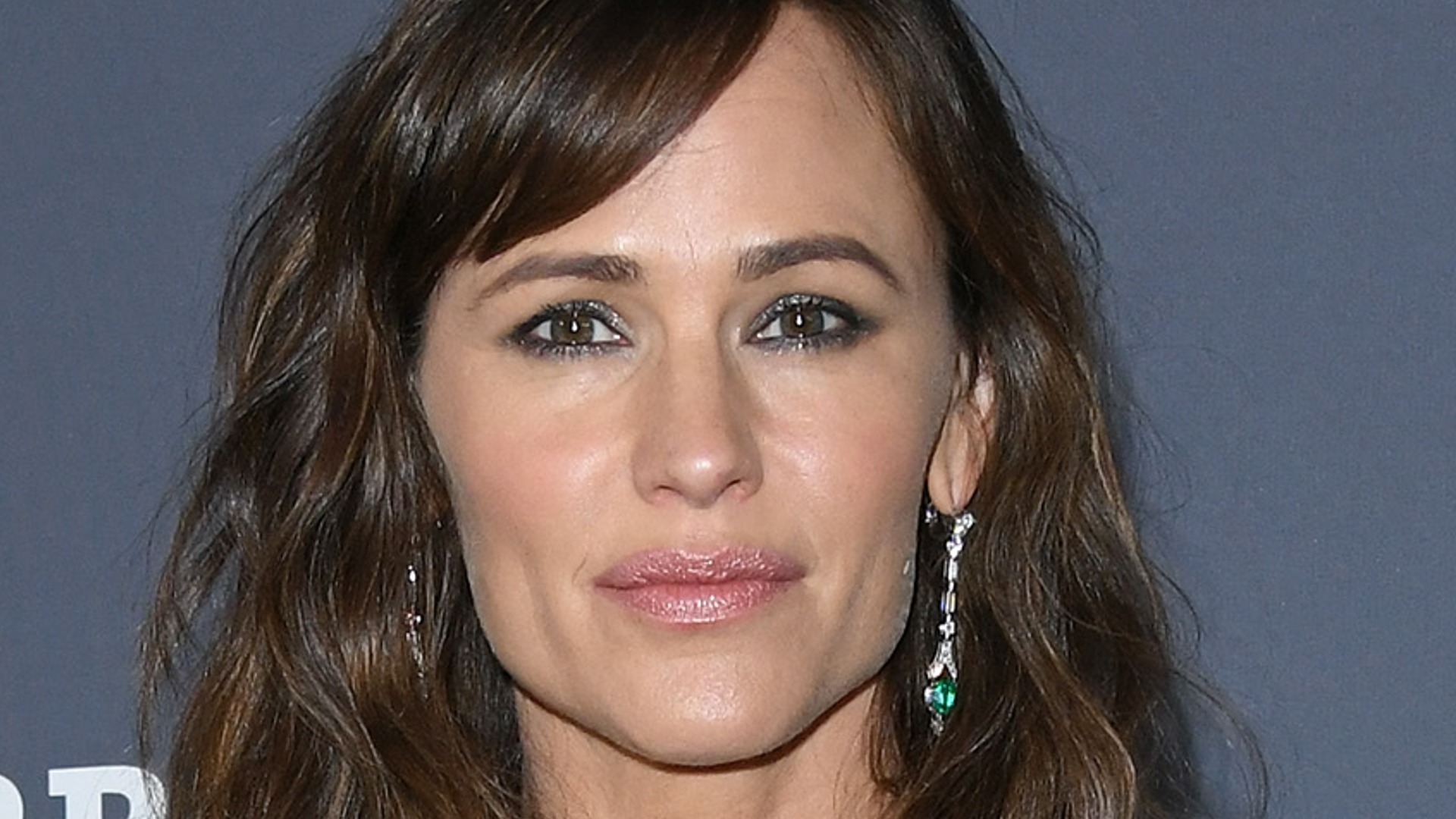 Video thumbnail for Tragic Details About Jennifer Garner Are Tumbling Out