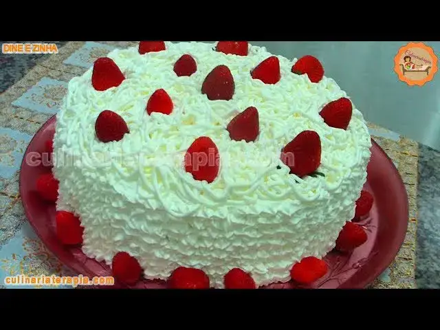 Video thumbnail for TORTA DELICIOSA GELADA DE MORANGOS COM RECHEIO AVELUDADO E COBERTURA DE CHANTILLY