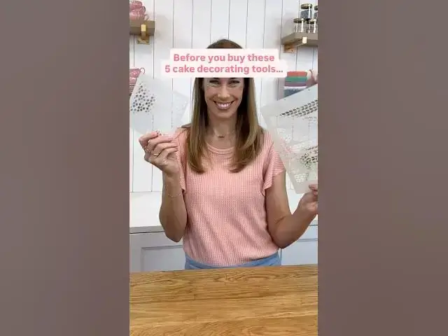 Video thumbnail for Which shortcut surprised you the most? #cakedecorating #cake #cakes #buttercream #buttercreamcakes