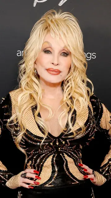 Video thumbnail for Dolly Parton & Carl Dean's Tragic Final Years: How A Fairytale Love Cost Dolly Her Own Health