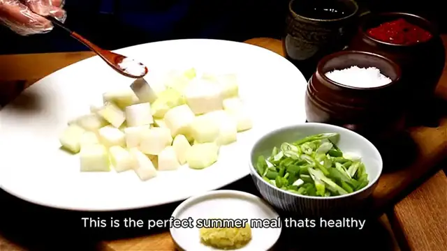 Video thumbnail for ahi tuna salad recipe