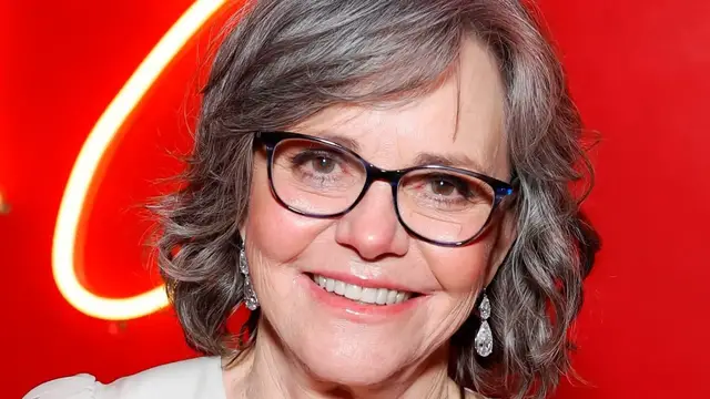 'Video thumbnail for The Stunning Transformation Of Sally Field'
