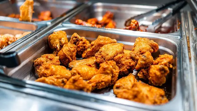 'Video thumbnail for Tricks All-You-Can-Eat Buffets Use To Fill You Up'