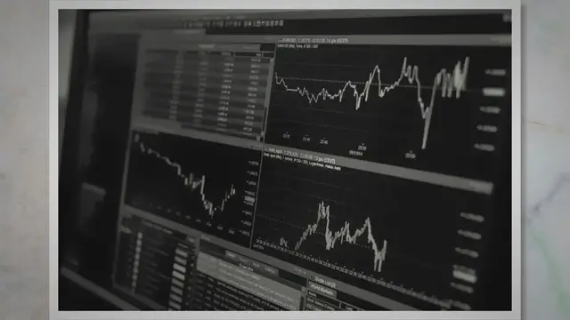 Video thumbnail for Small Investments, Big Returns: The Success Story of John Bogle and Vanguard