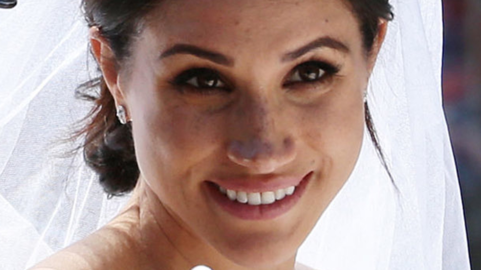 Video thumbnail for Rules The Royals Have To Follow On Their Wedding Day