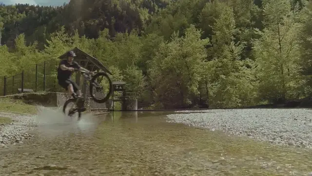 Video thumbnail for Cannondale MOTERA SL E-MTB Power & Agility - A Comprehensive Review