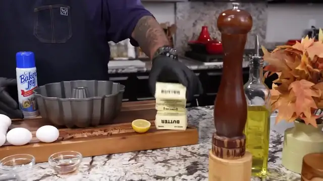 Video thumbnail for The BEST Million Dollar Pound Cake   Easy  Moist  and Buttery Southern Dessert(720P HD)