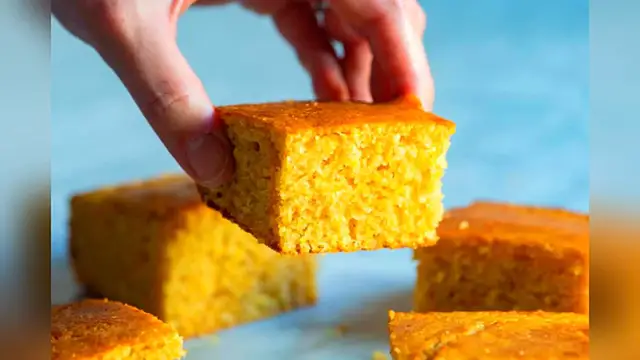 Video thumbnail for Golden Delight_ Classic Cornbread