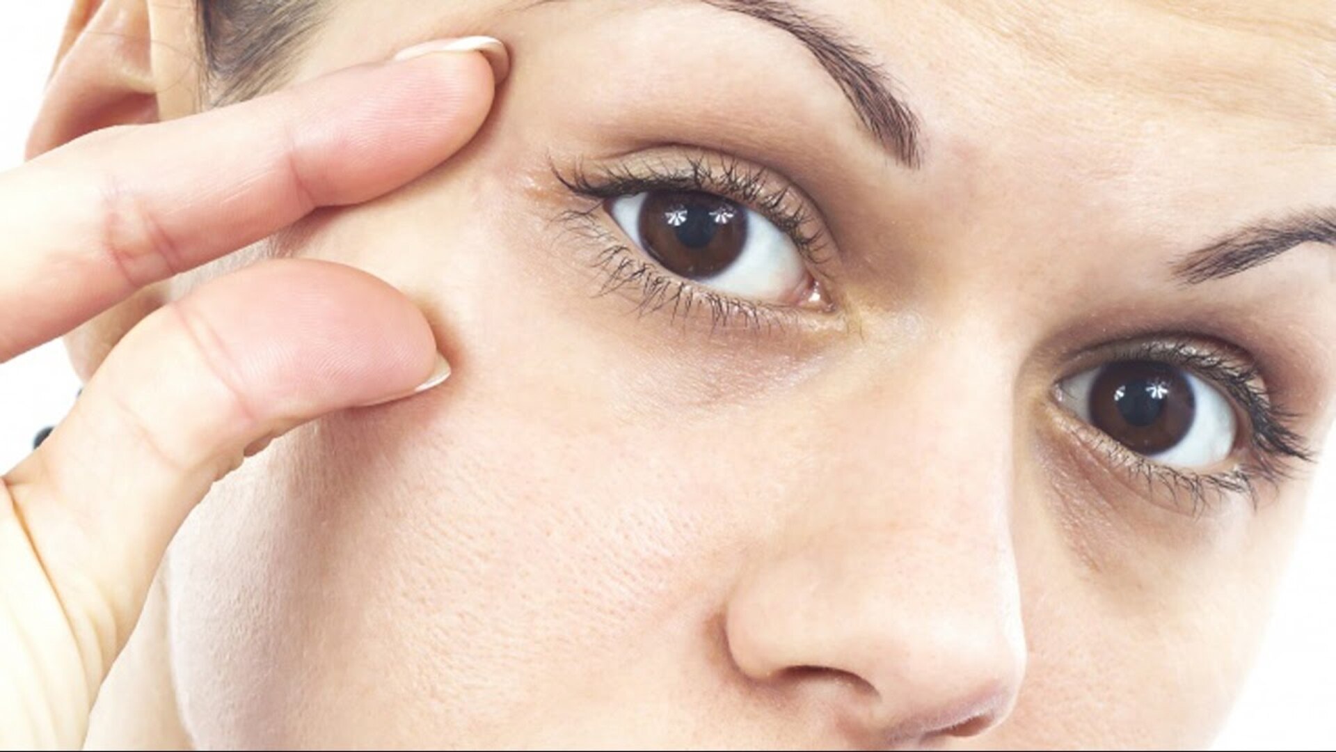 Video thumbnail for 10 Bad Habits That Are Making You Look Old