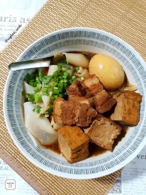 Video thumbnail for Thai Kuai Chap –Noodle Soup