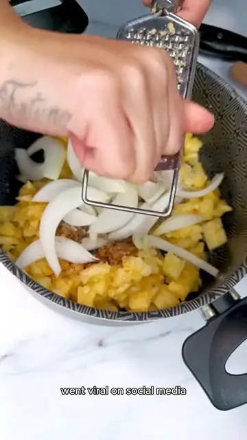 Video thumbnail for gigi hadid pasta recipe