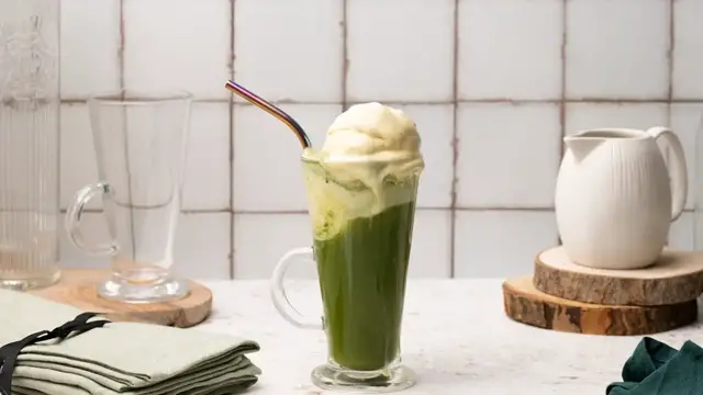 Video thumbnail for Vanilla Matcha Ice Cream Floats Recipe
